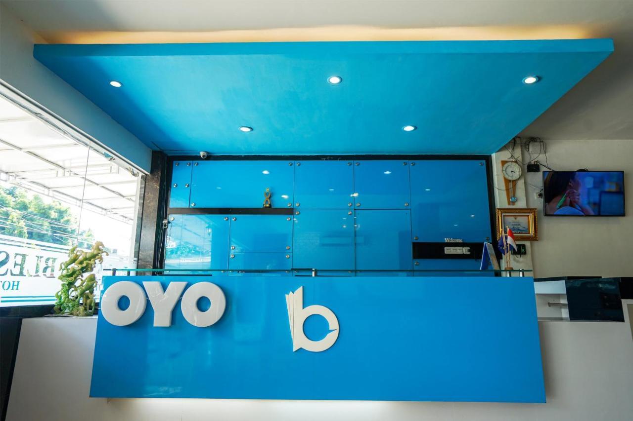 Vaccinated Staff - OYO 575 Blessing Hotel Palembang Exterior foto